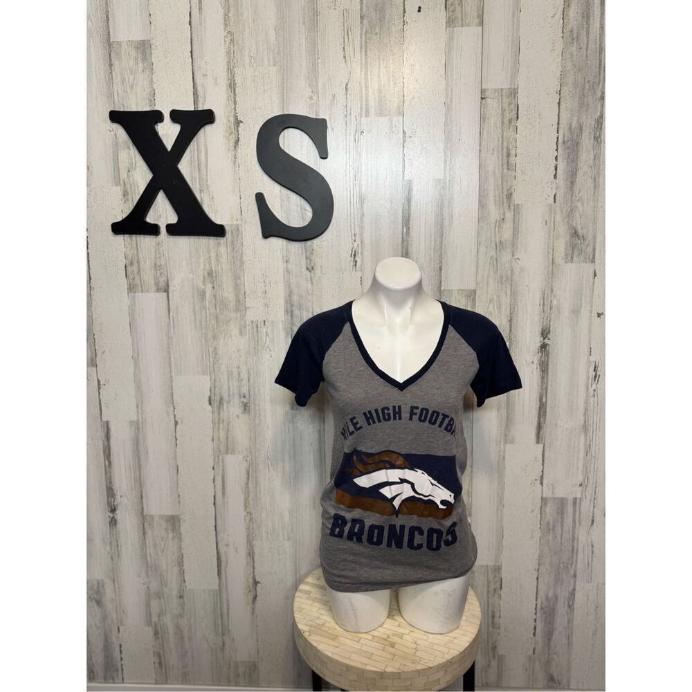 Victoria’s Secret PINK Denver Broncos NFL V Neck Tee XS Gray Blue Football Shirt